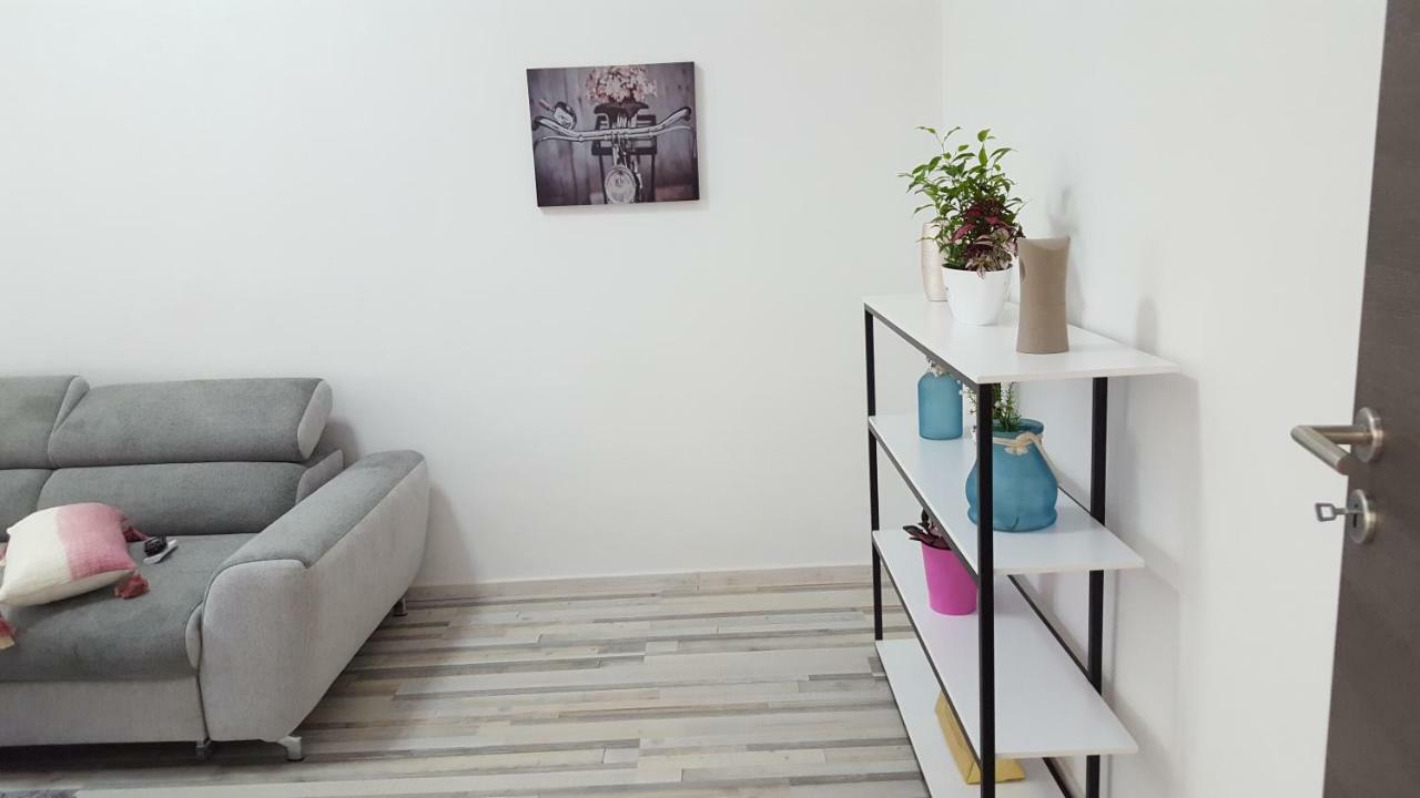 Apartment Imperia *** Pula Exteriér fotografie